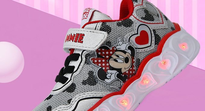 Disney cartoon children led flashing shoes new girls casual sports shoes Minnie baby girl shoes Non-slip breathable shoes