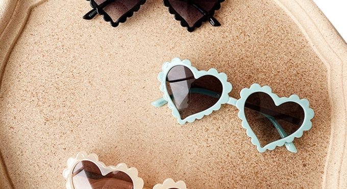 Kids Toddler Baby Heart Shaped Sunglasses Cute Fashion UV Protection Sun Glass For Boys Girls