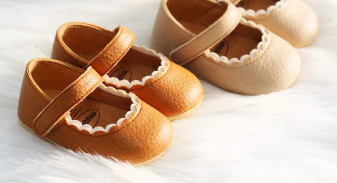Soft Leather Lace Baby Girls Princess Shoes Newborn Moccasins Shoes Rubber Sole Prewalker Non-slip Toddlers First Walkers