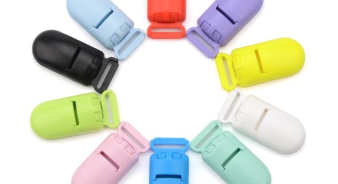 TYRY.HU 10pcs Baby Pacifier Clips Solid Plastic Soother Holder Infant Pacifier Nipples Holder Multi Color Clamp Toy BPA Free