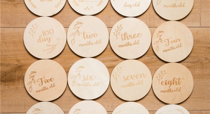 16 Pcs Month Sticke Baby Milestone Memorial Monthly Newborn Kids Photography Engraved Wood Age Card Number Photo Props gifts